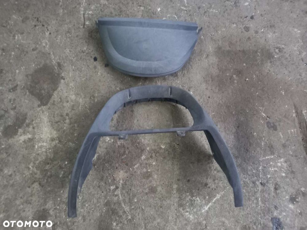 Plastiki kolumny kierowniczej Case MXU110 - 1