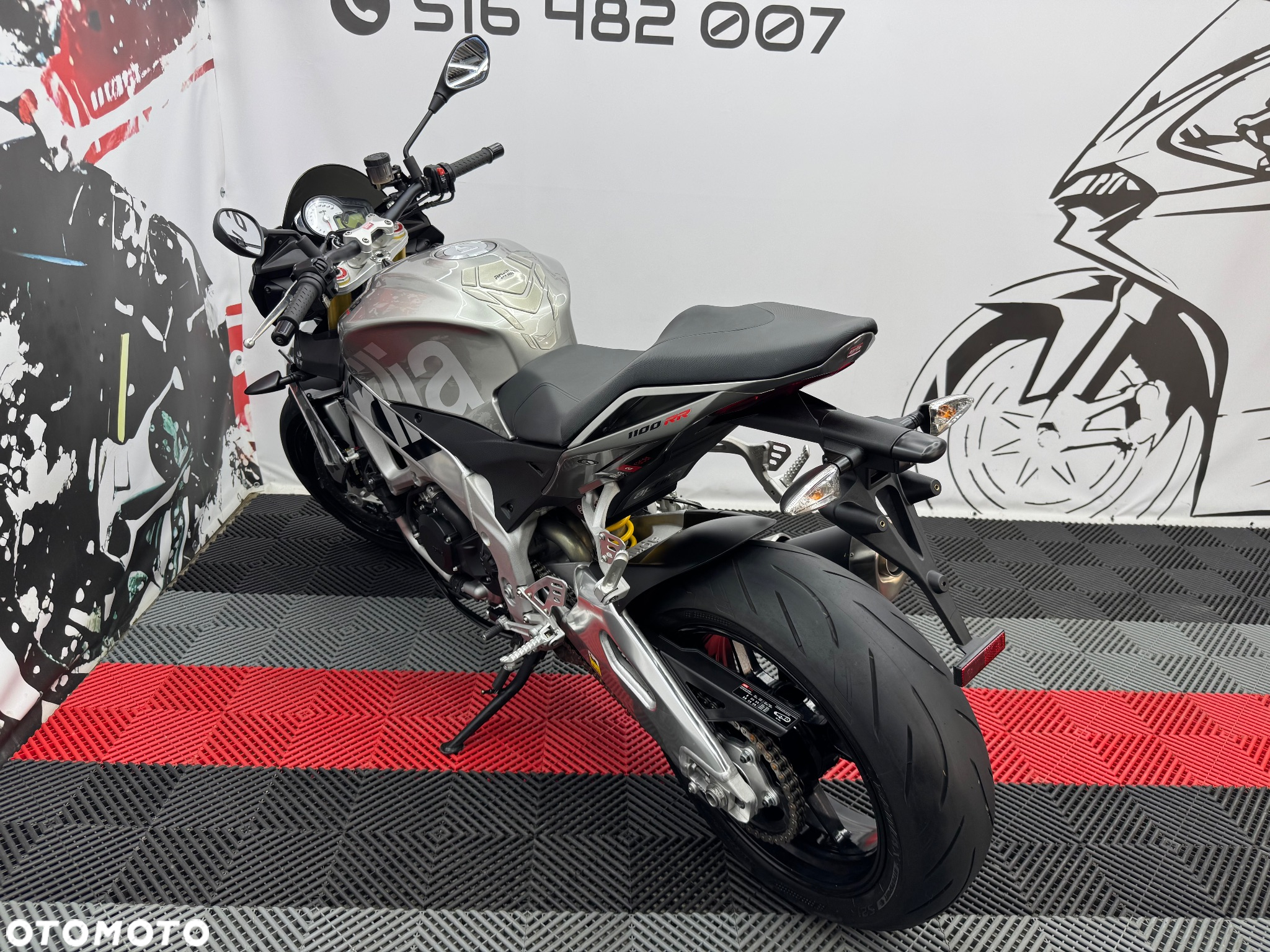 Aprilia Tuono - 11