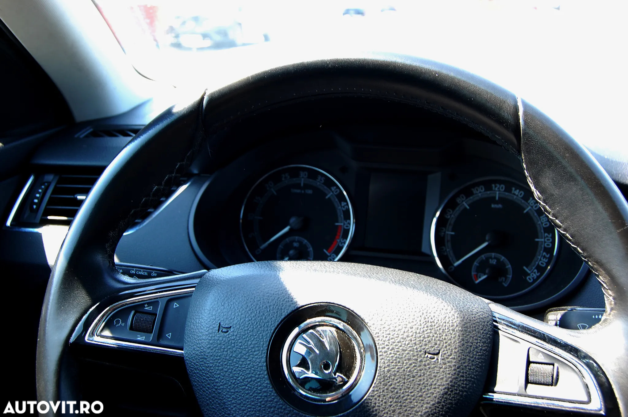 Skoda Octavia 2.0 TDI DSG Style - 5