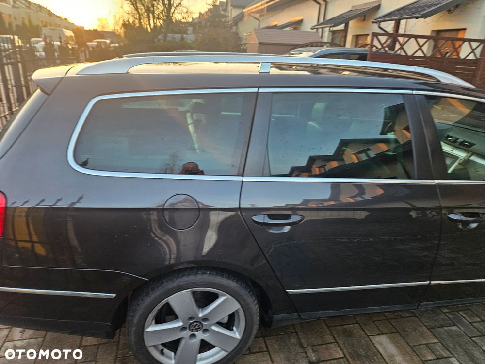 Volkswagen Passat 2.0 TDI Highline - 24