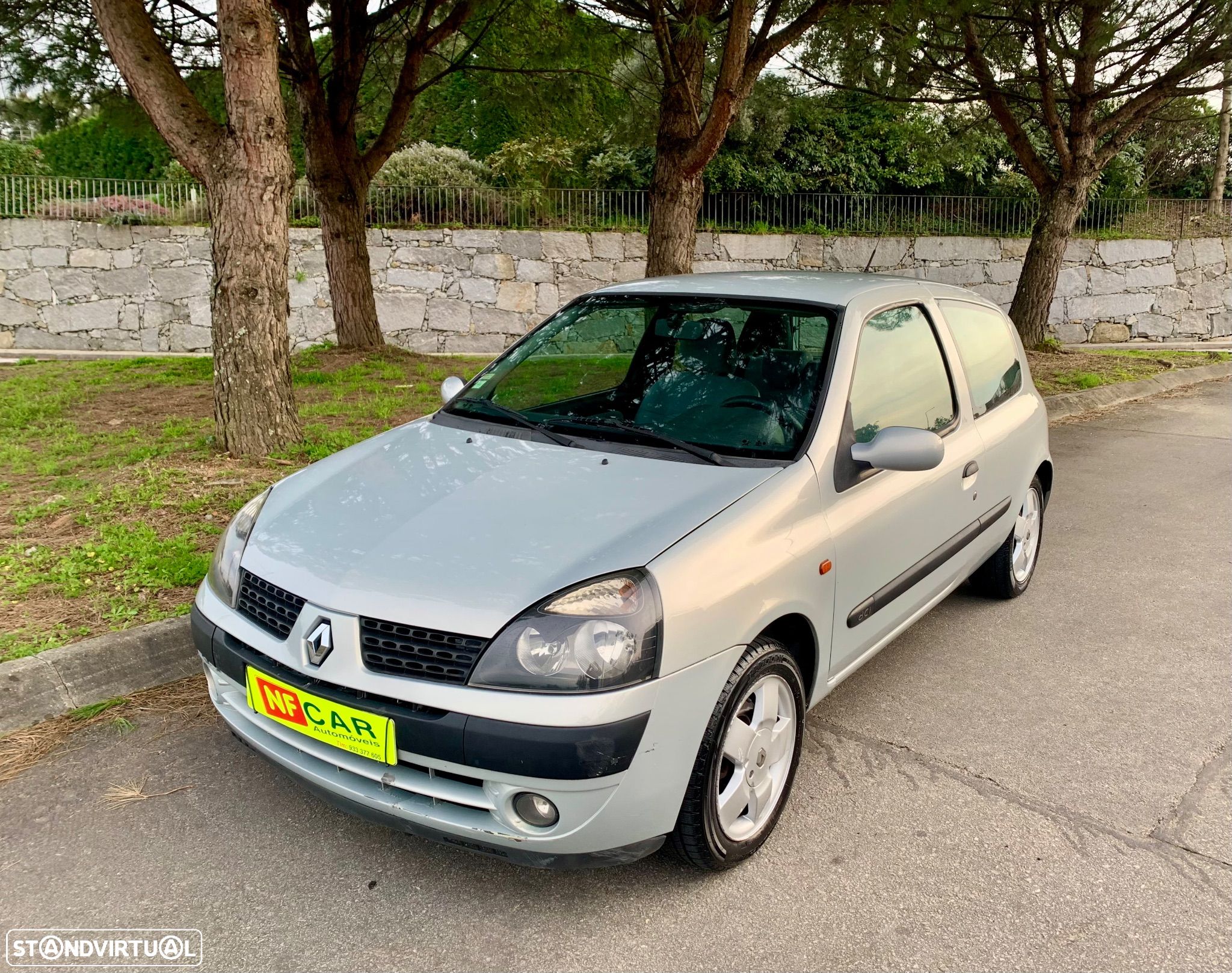 Renault Clio 1.5 dCi Authentique - 1