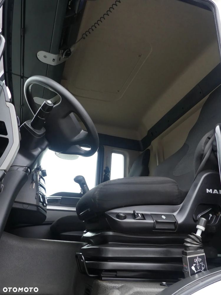 MAN TGS 41.470 / 8x8 / WYWROTKA KH-KIPPER / MANUAL / NISKI PRZEBIEG / - 25