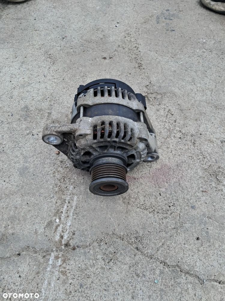 Opel Astra J 09-15r 2.0 cdti alternator 13502583