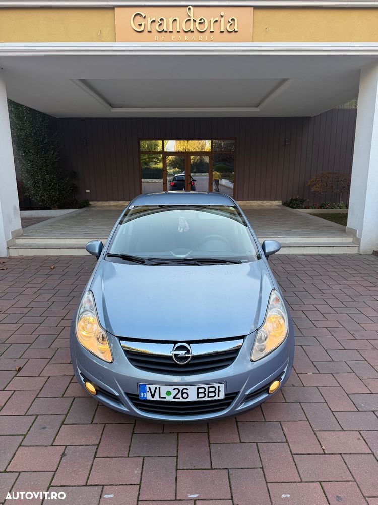 Opel Corsa 1.2i Cosmo - 2