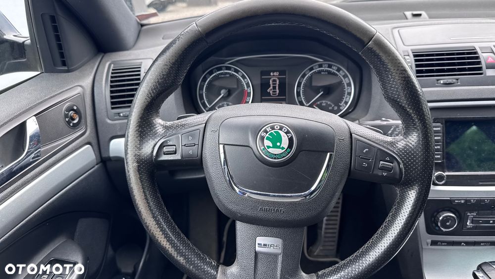Skoda Octavia 2.0 TDI RS DSG - 18