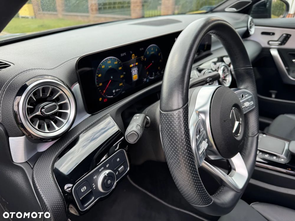 Mercedes-Benz CLA 250 4-Matic Edition 1 7G-DCT - 28