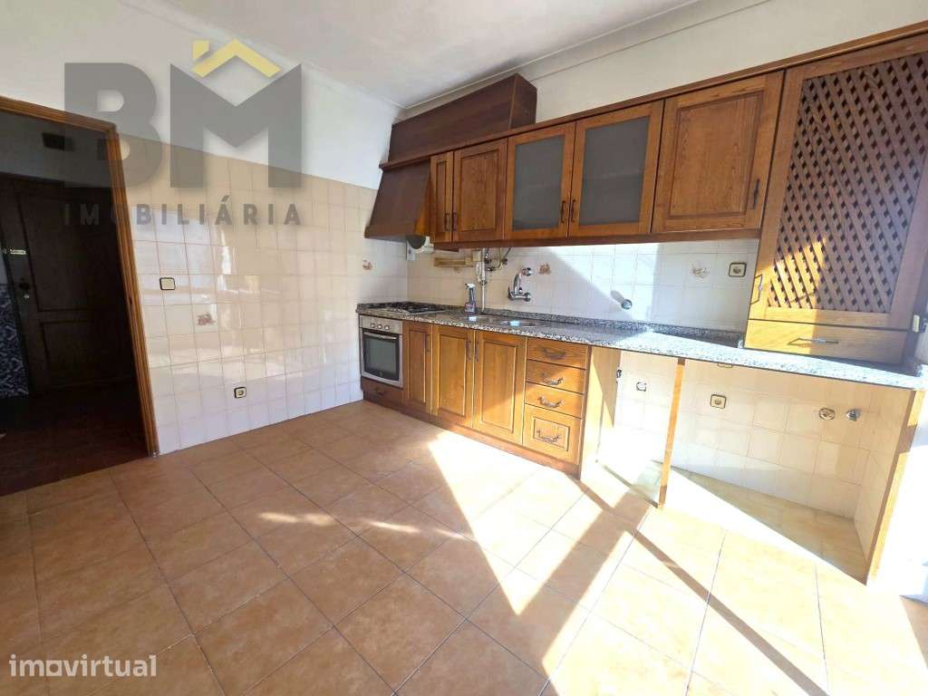 Apartamento T3 junto ao Mercado de Castelo Branco - Grande imagem: 2/19