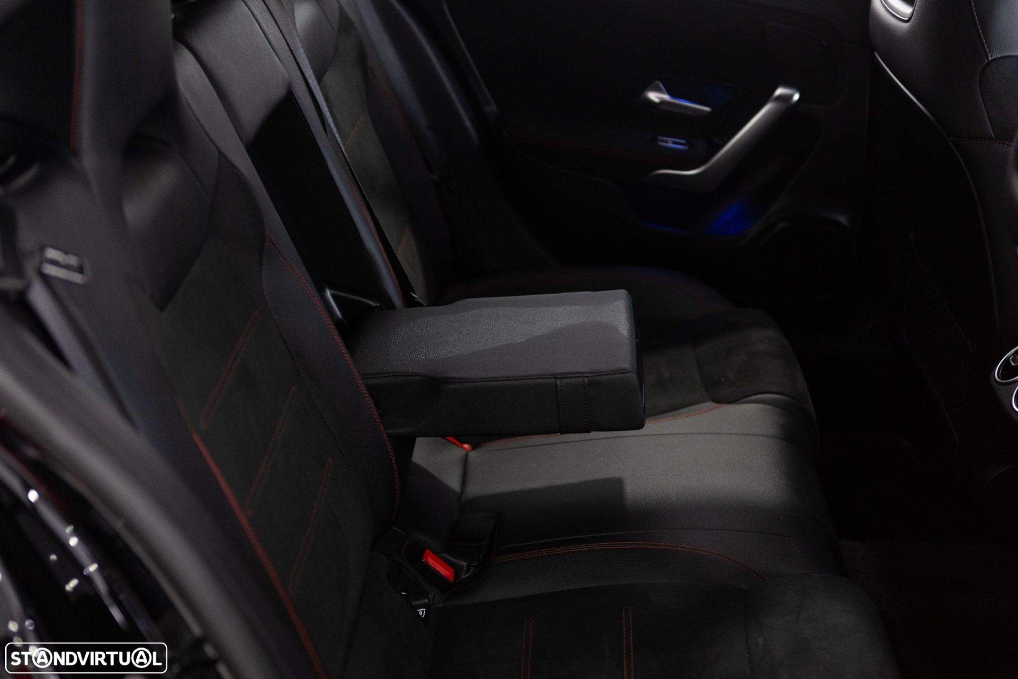 Mercedes-Benz A 180 7G-DCT Advanced AMG Line - 19