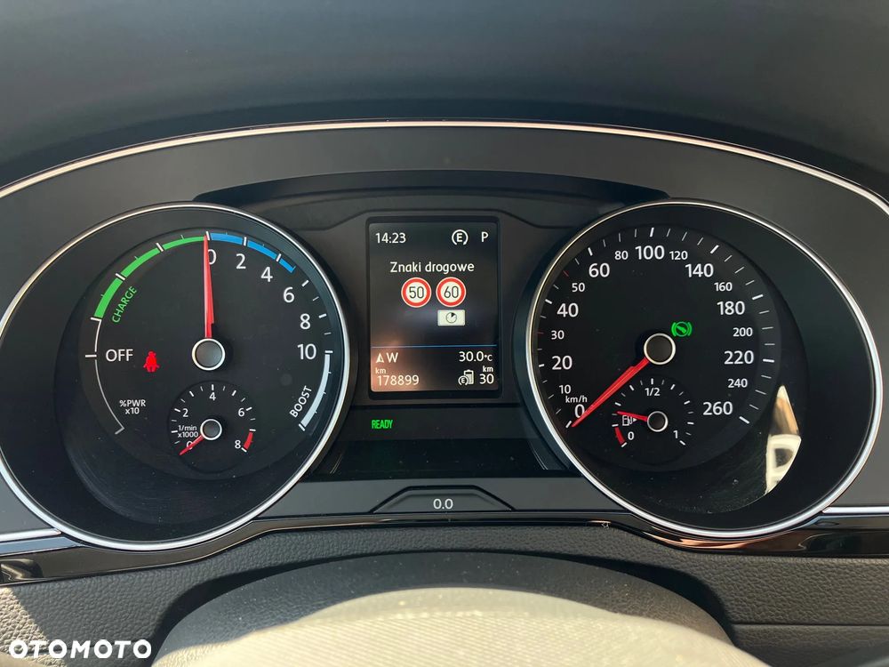 Volkswagen Passat 1.4 TSI Plug-In Hybrid GTE DSG - 25
