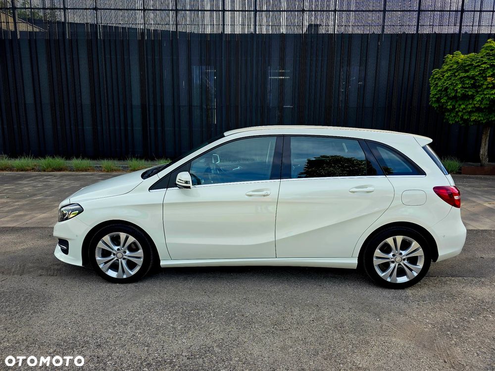 Mercedes-Benz Klasa B 200 UrbanStyle Edition - 28