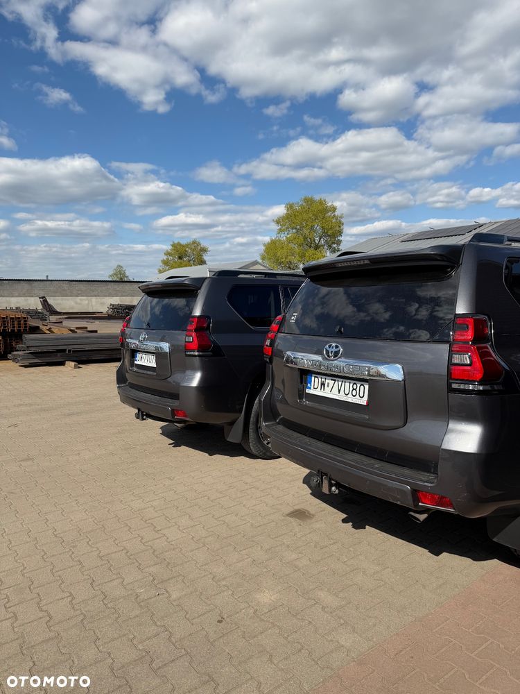 Toyota Land Cruiser LC 2.8 D-4D Invincible - 2