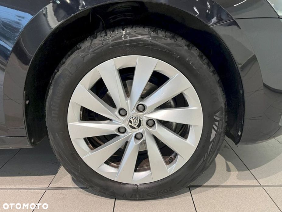 Skoda Octavia 1.5 TSI mHEV Drive Essence DSG - 10