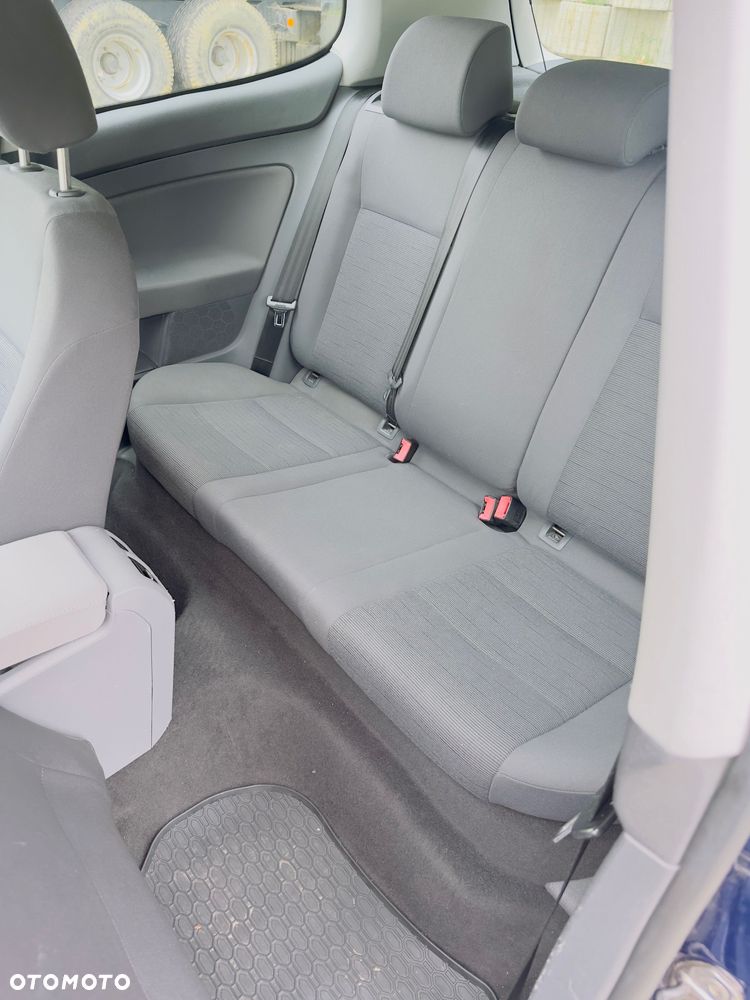 Volkswagen Golf - 5