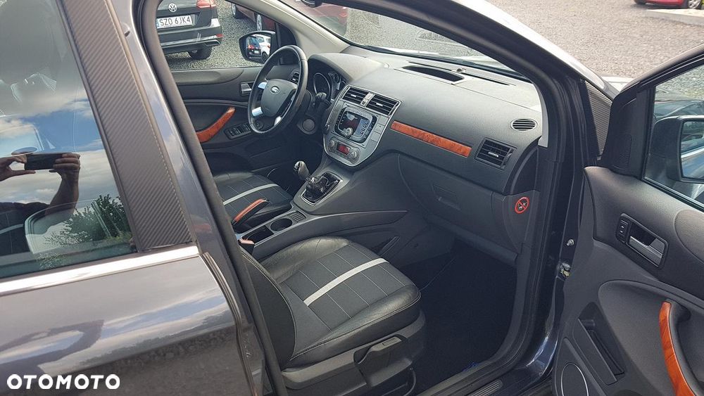 Ford Kuga 2.0 TDCi 4x4 Titanium - 29