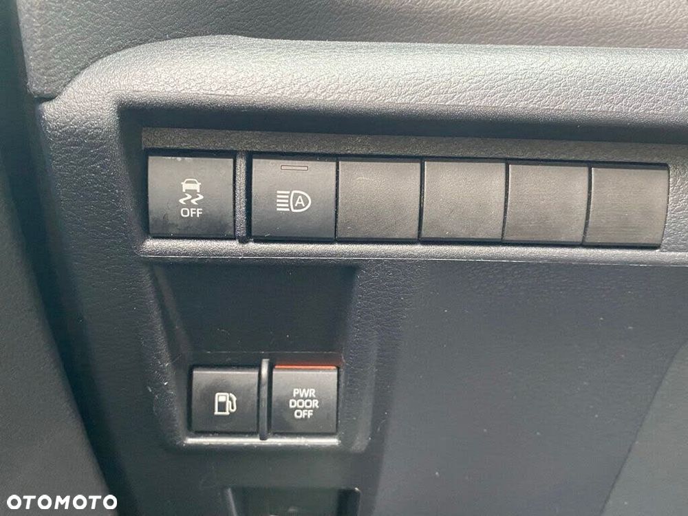 Toyota Sienna - 11