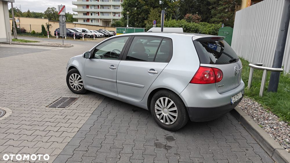 Volkswagen Golf - 2