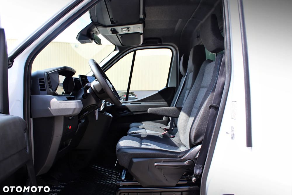 Renault Master kontener 9eup + winda BAR 750kg - 22