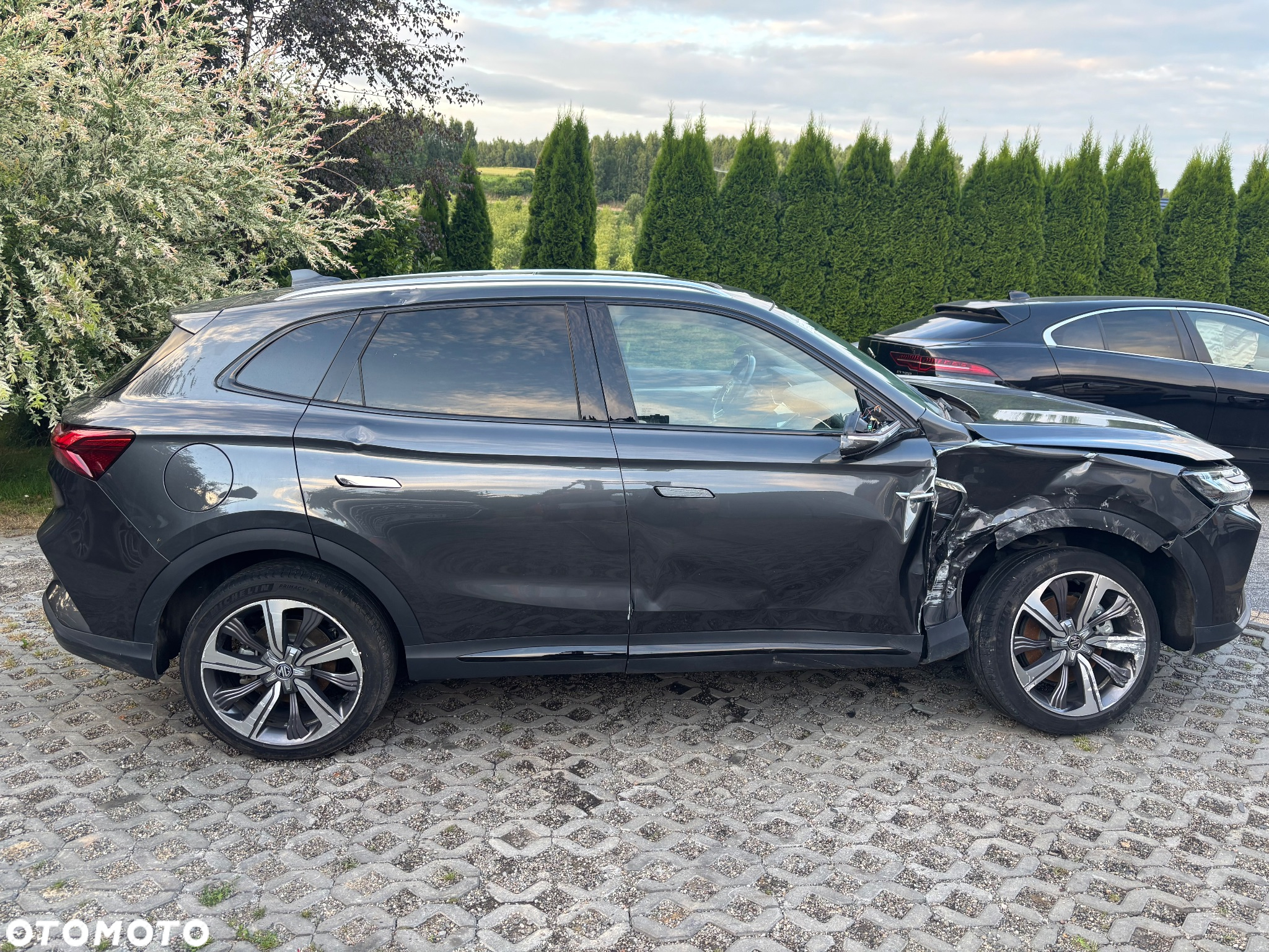 MG Marvel R Luxury - 12