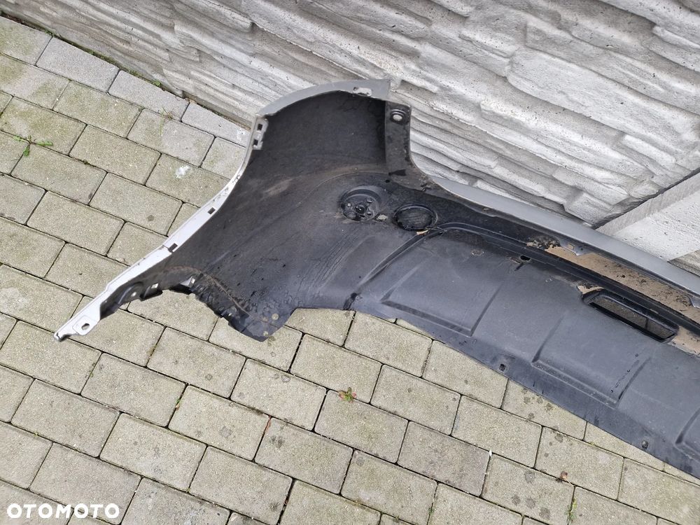 Zderzak Nissan Qashqai I tyl 2007 - - 9