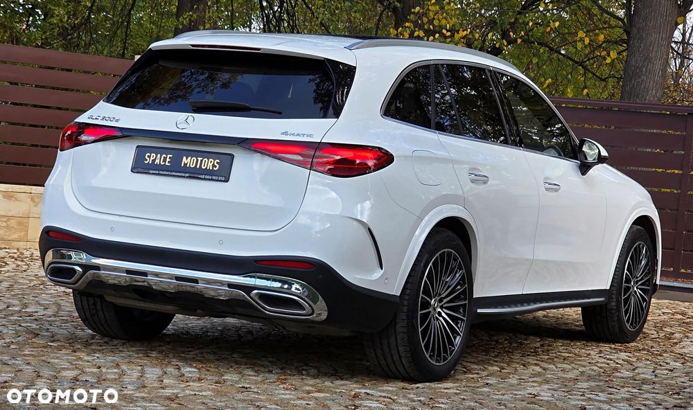Mercedes-Benz GLC 300 d 4Matic 9G-TRONIC AMG Line Advanced - 8