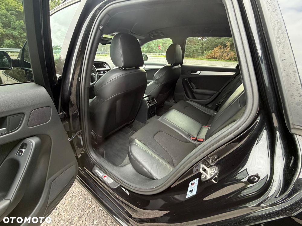 Audi A4 Avant 2.0 TDI DPF quattro S tronic S line Sportpaket - 16