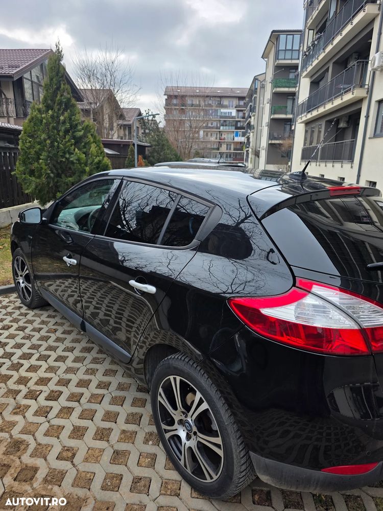 Renault Megane TCe 130 Bose Edition - 12