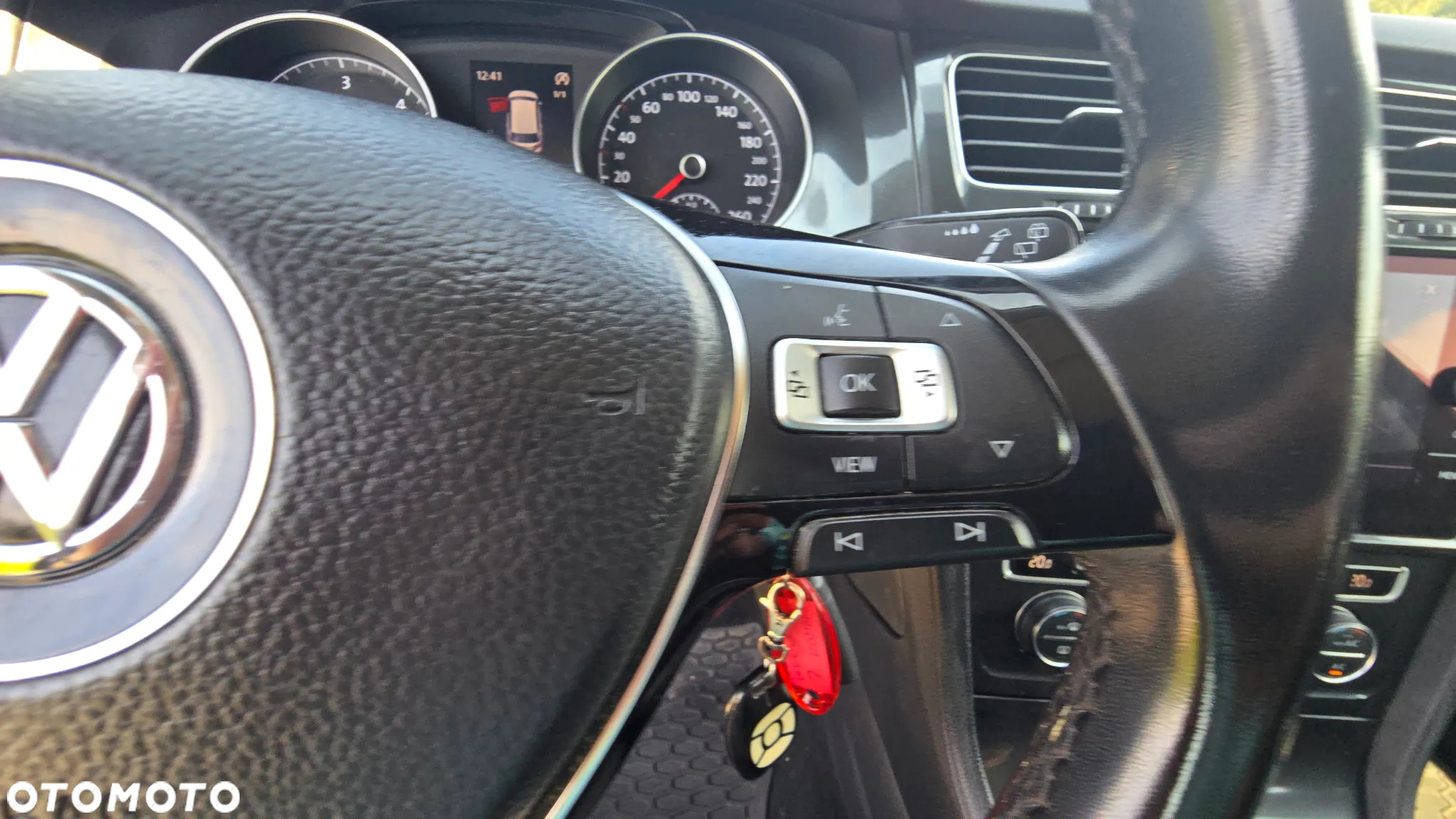 Volkswagen Golf VII 1.6 TDI BMT Comfortline - 29