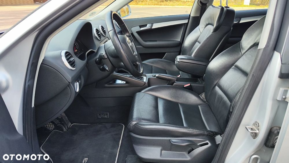 Audi A3 Sportback 1.6 TDI DPF Attraction - 18