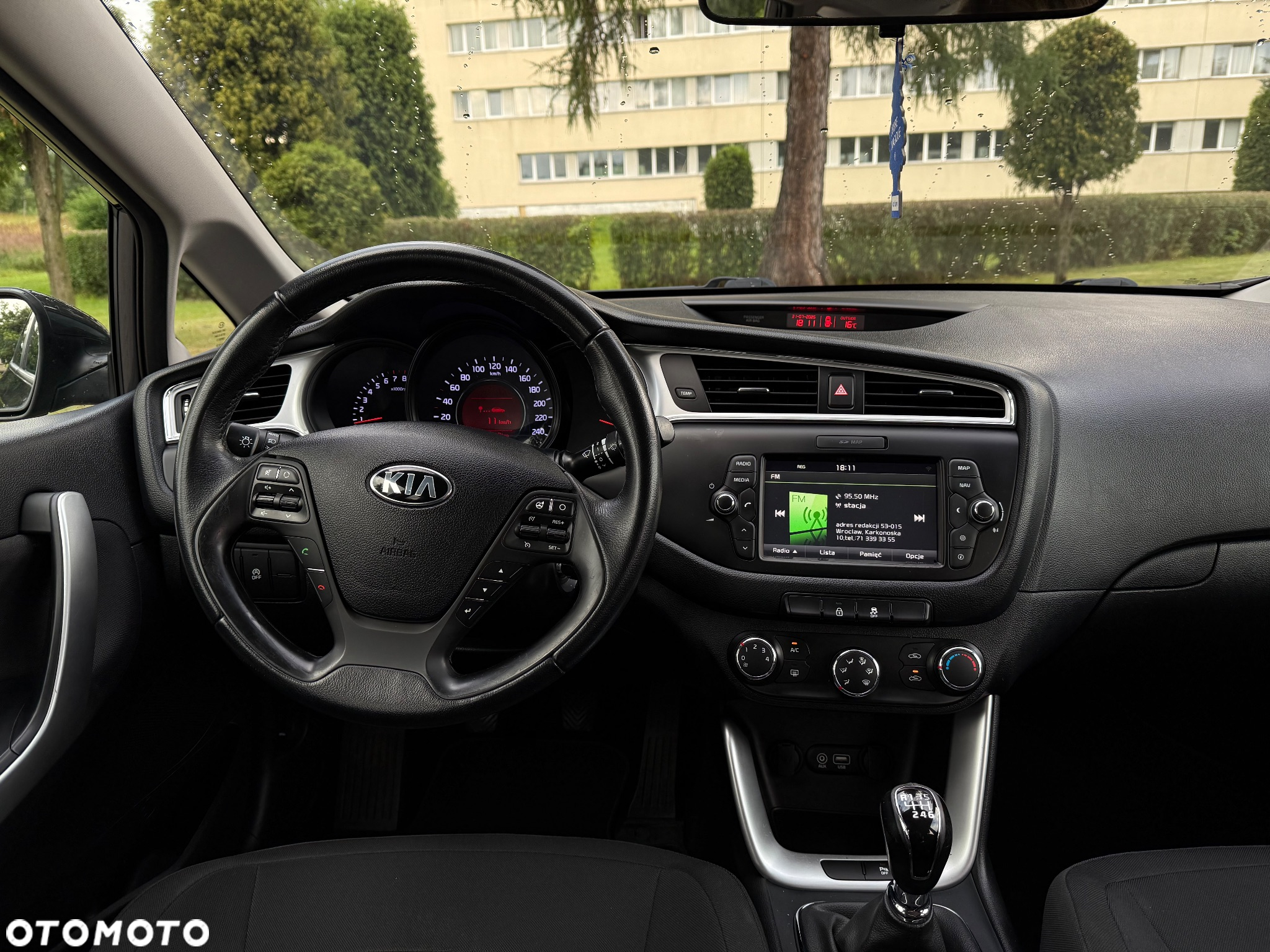 Kia Ceed 1.6 GDI Dream-Team Edition - 29