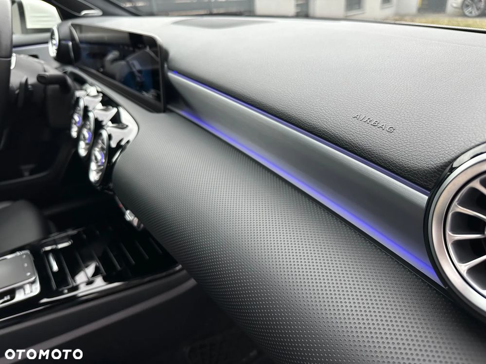 Mercedes-Benz Klasa A 250 Progressive 7G-DCT - 15