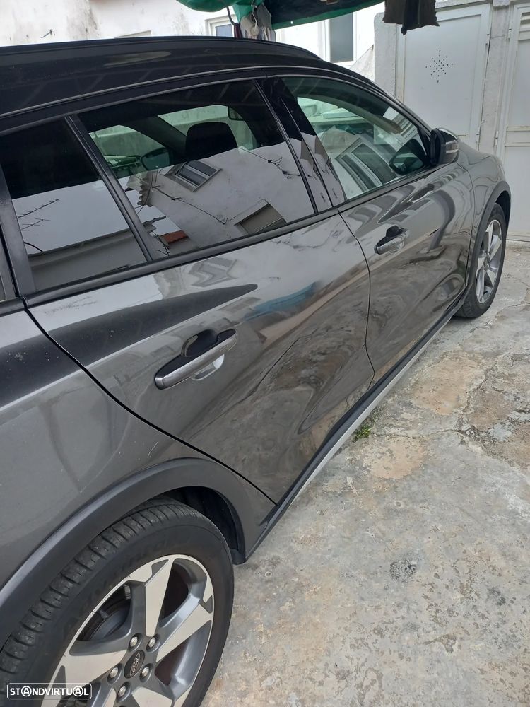 Ford Focus 1.5 TDCi ECOBlue Active - 12