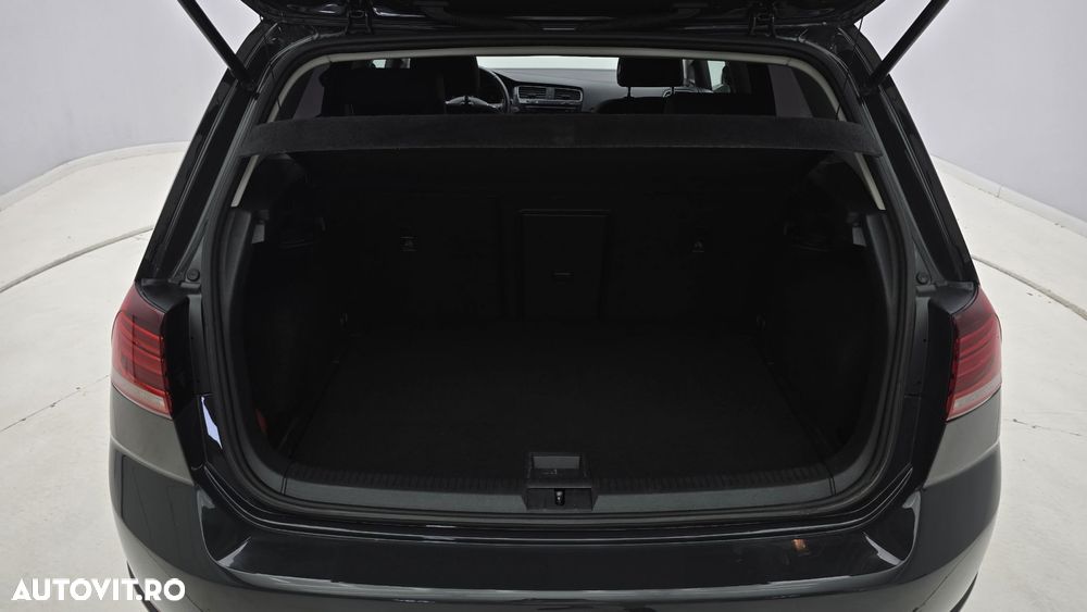 Volkswagen Golf 1.6 TDI Comfortline - 25