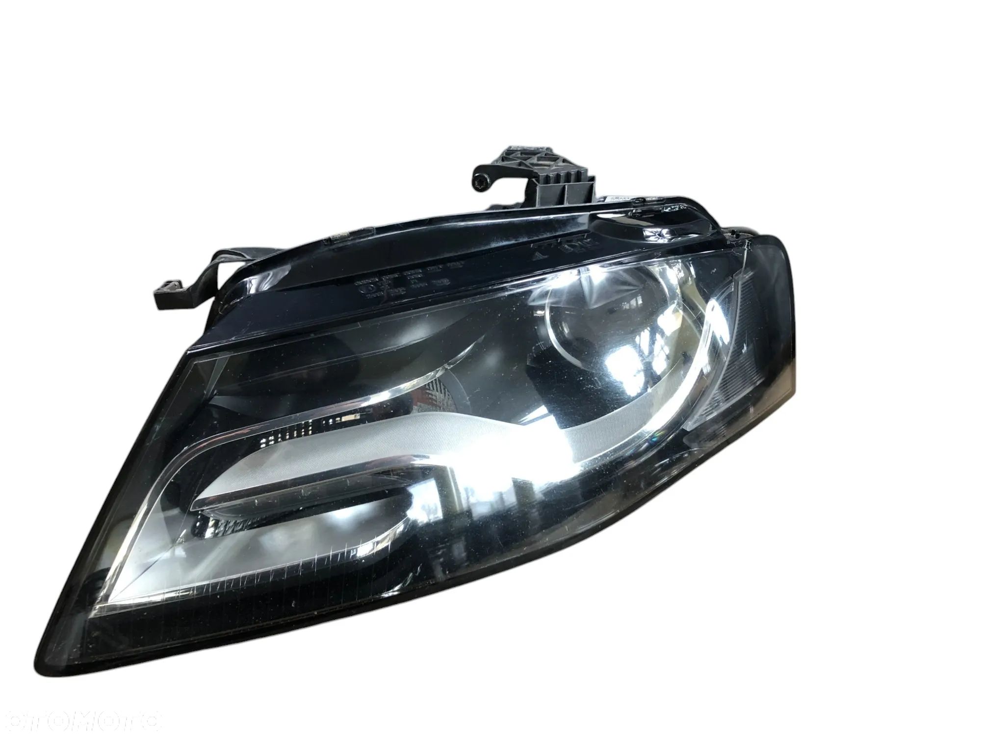 Lampa Lewa Przód 8K0941029AQ Bi-Xenon Europa Audi A4 B8 (2007 – 2015) - Gwarancja Wysyłka - 1