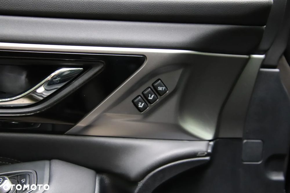Subaru Outback 2.5i Platinum (EyeSight) Lineartronic - 25