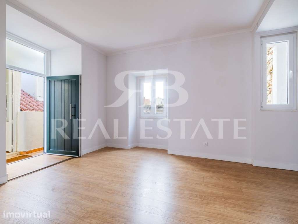 T3+1 duplex com 2 suites, 2 salas e TERRAÇO ajardinado - Estrela / ... - Grande imagem: 3/37