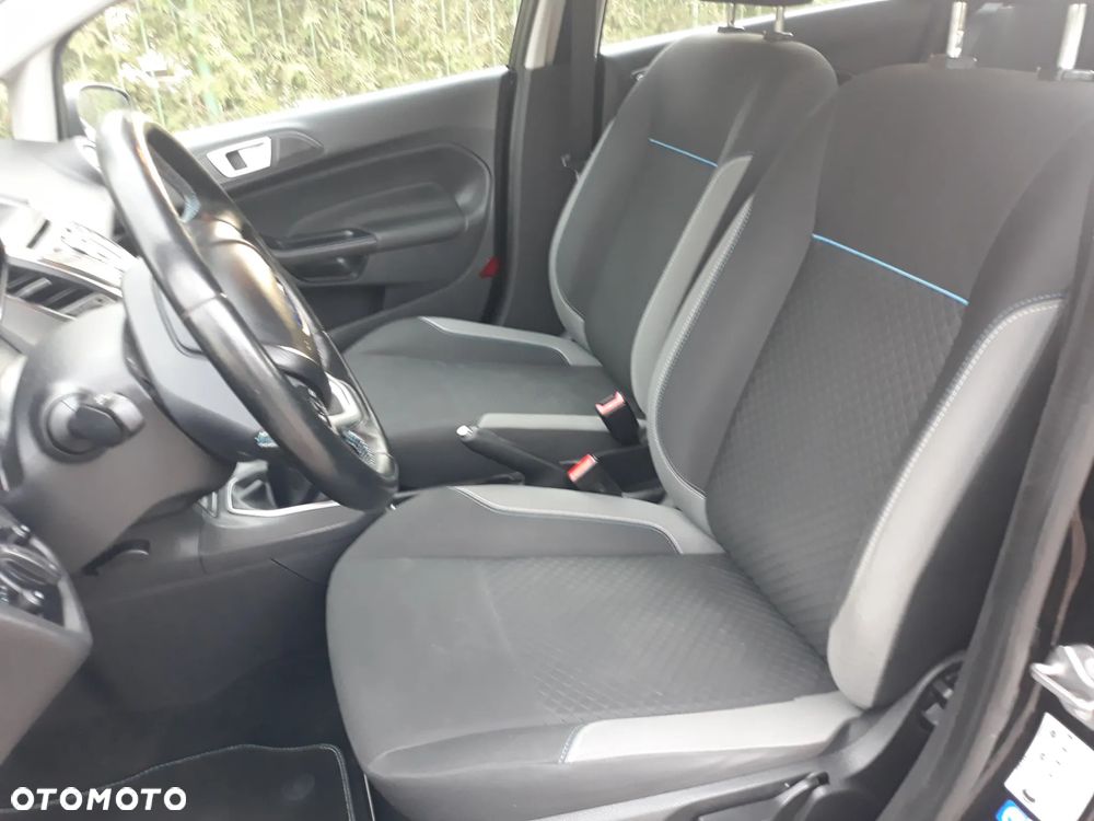 Ford Fiesta - 8