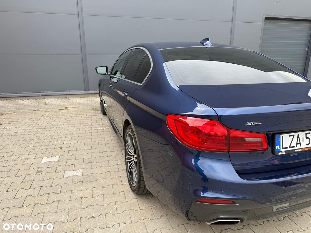 BMW Seria 5 530i xDrive M Sport sport - 16