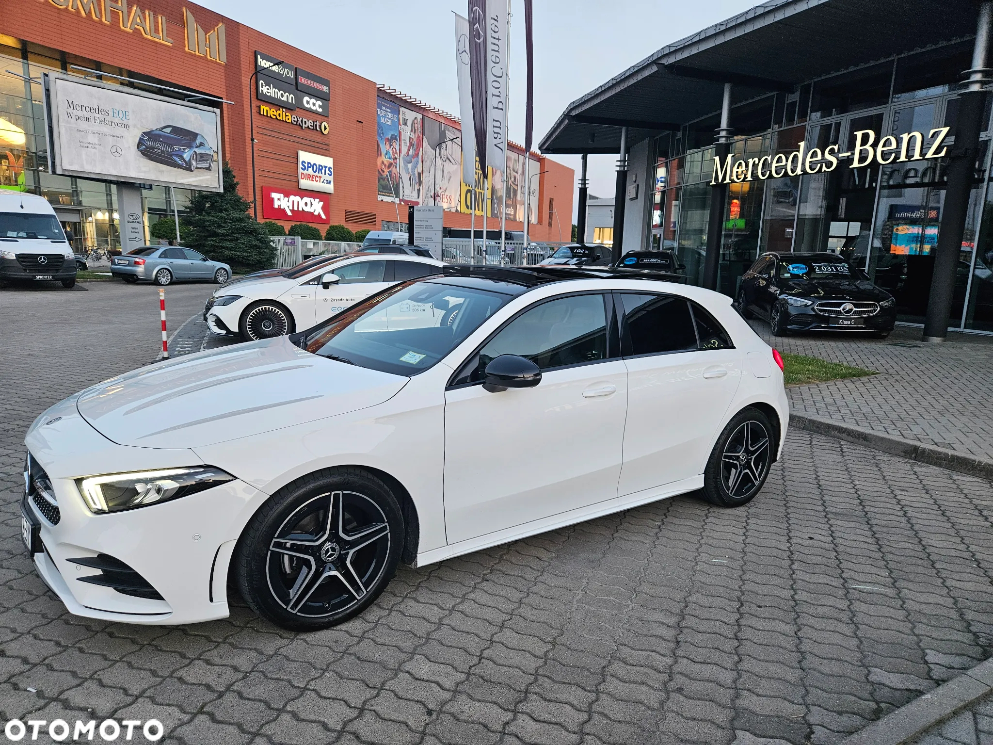 Mercedes-Benz Klasa A 180 AMG Line 7G-DCT - 25