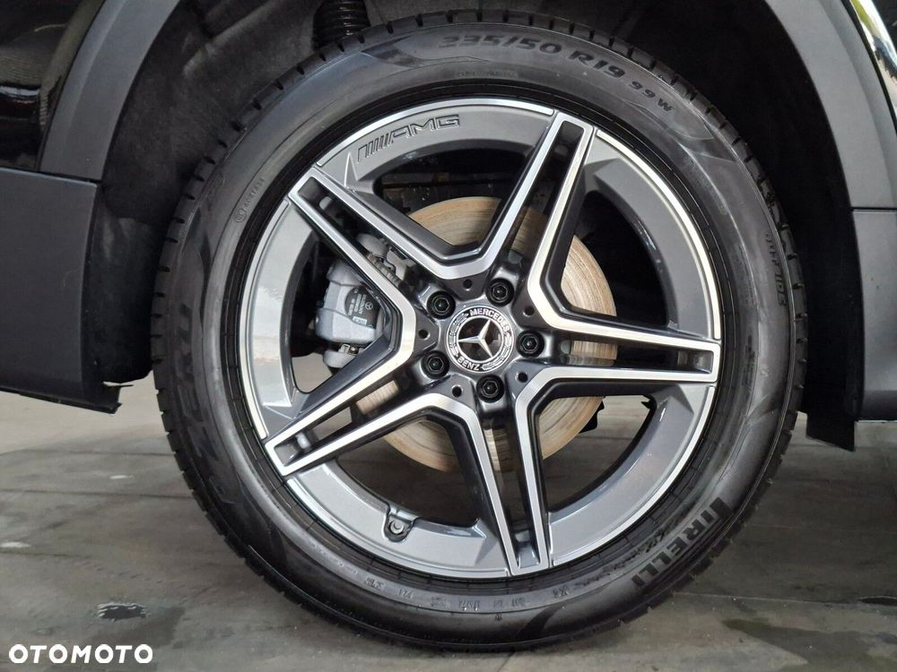 Mercedes-Benz GLB - 8