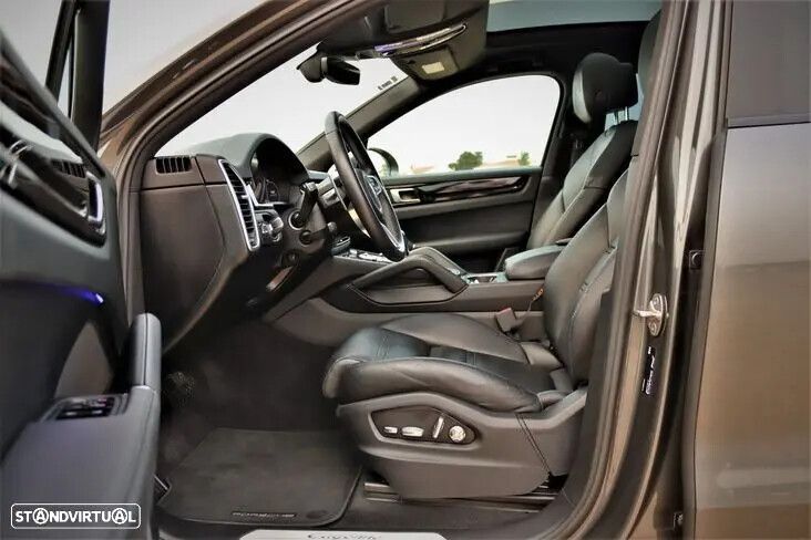 Porsche Cayenne Coupé - 23