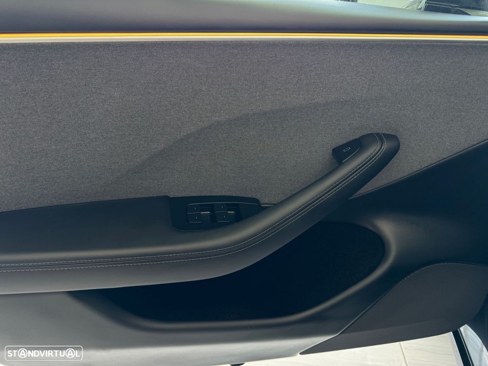 Tesla Model 3 Tração Traseira - 15