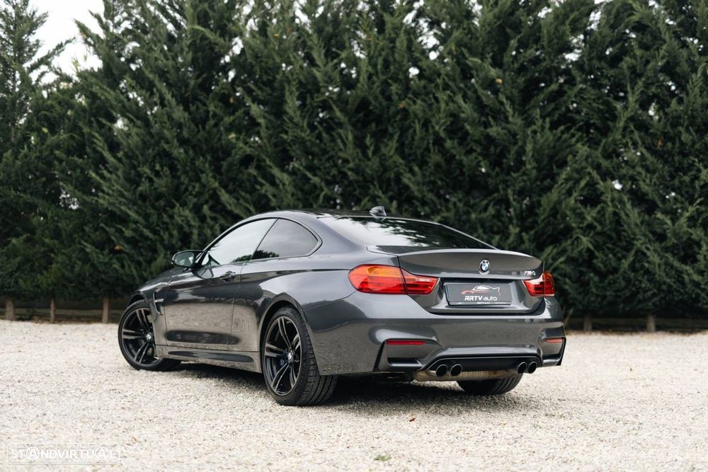 BMW M4 Auto - 12