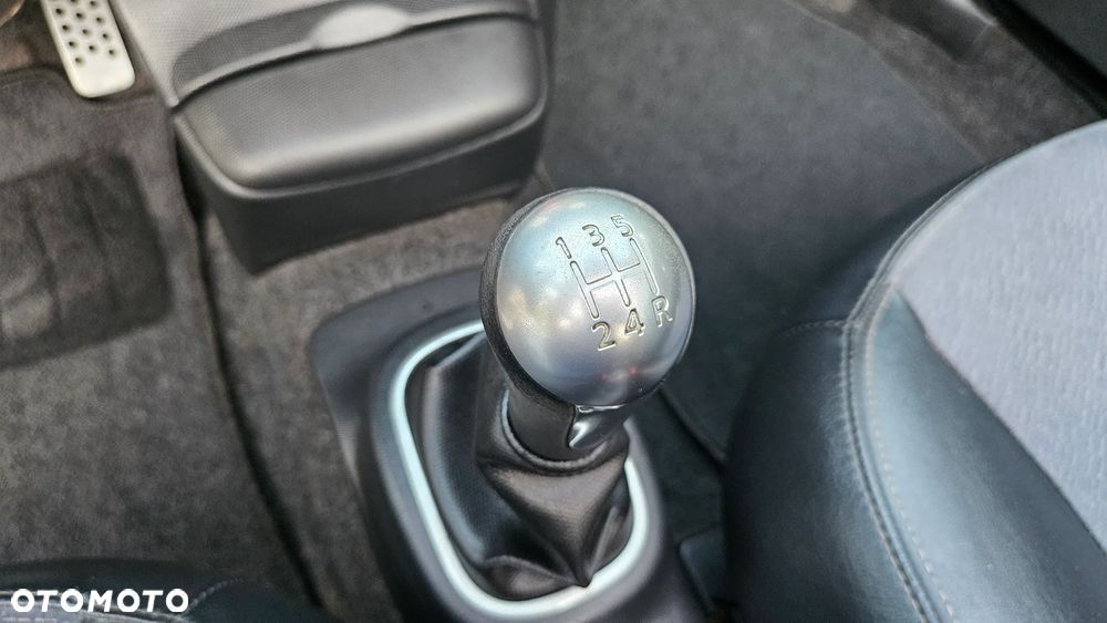 Nissan Micra 1.6 Active Luxury - 21