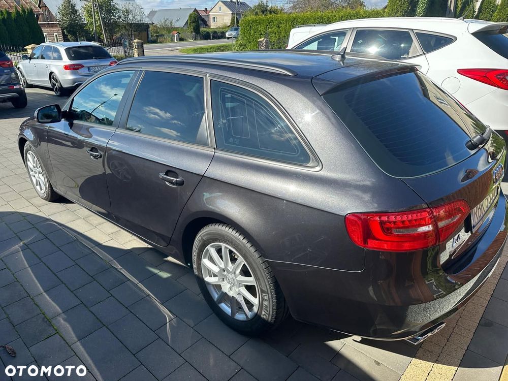 Audi A4 Avant 2.0 TDI ultra - 4