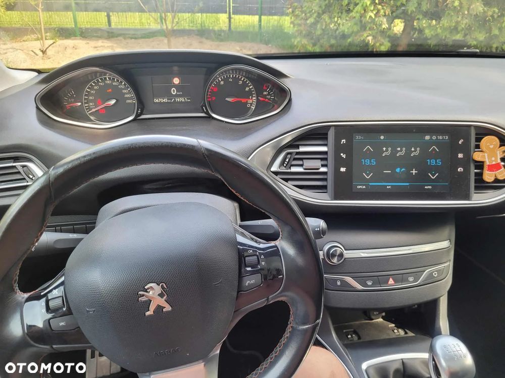 Peugeot 308 - 11