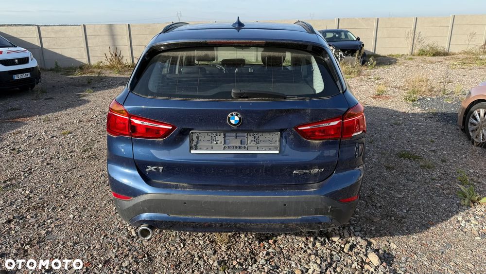 BMW X1 sDrive16d - 4
