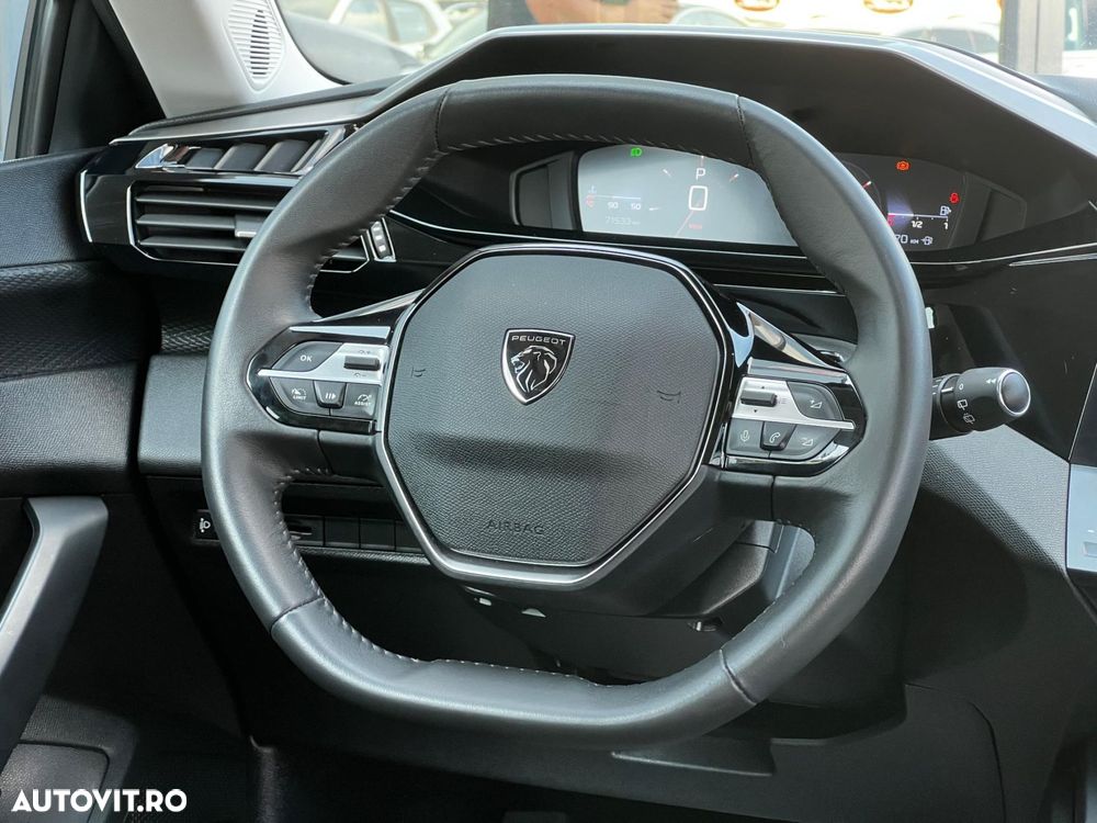 Peugeot 308 - 11