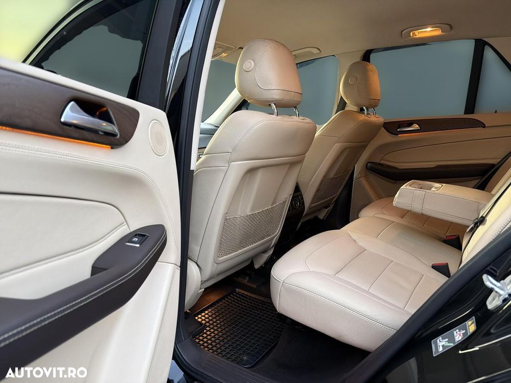 Mercedes-Benz GLE - 12