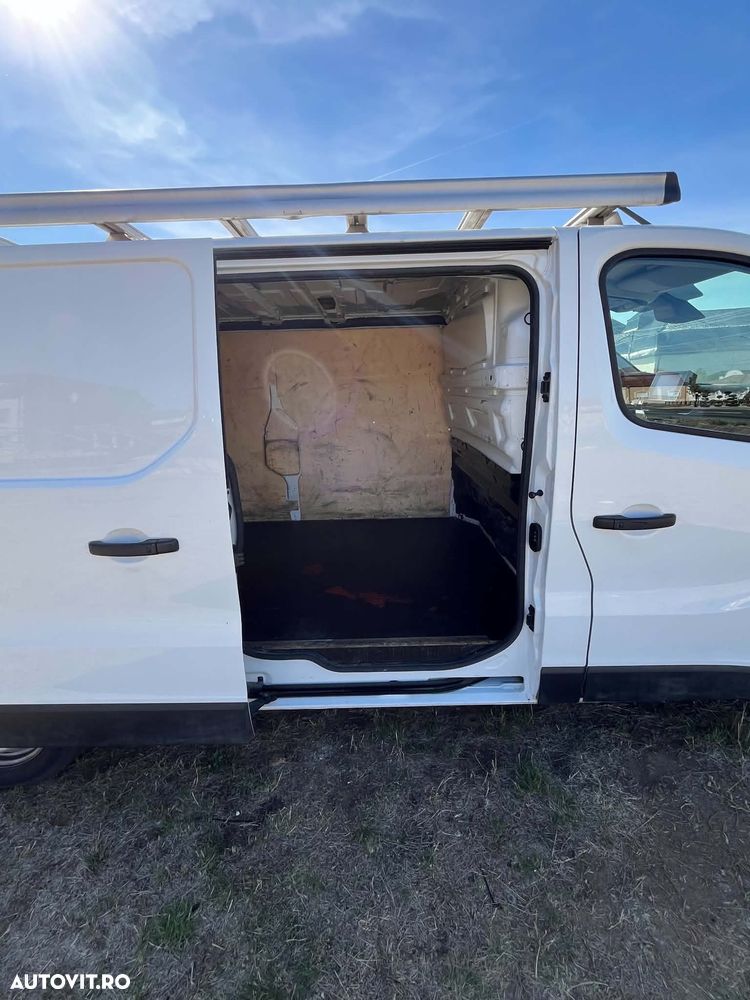 Renault TRAFIC - model lung - 11