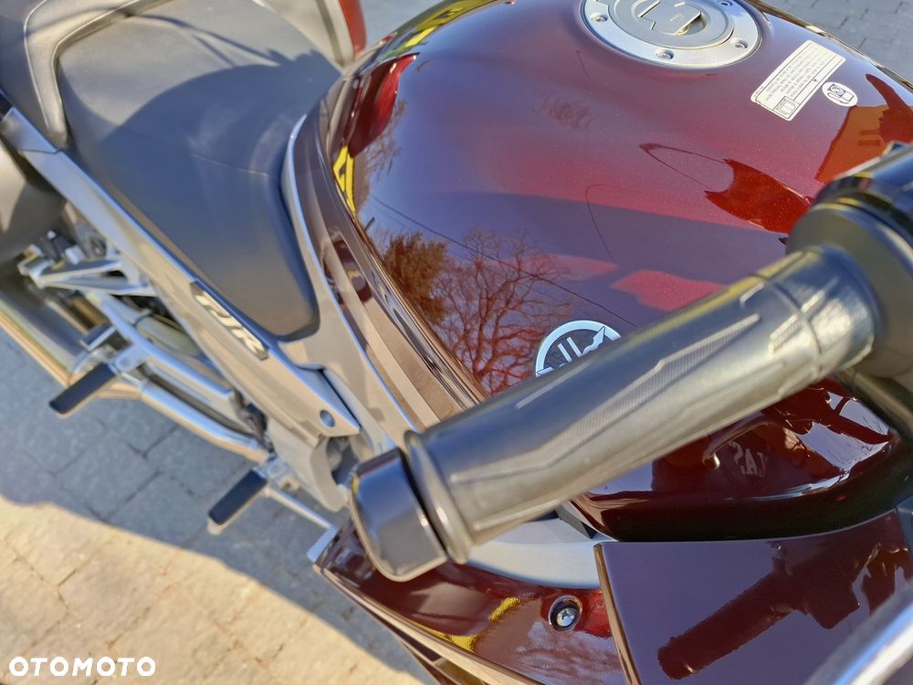 Yamaha FJR - 35